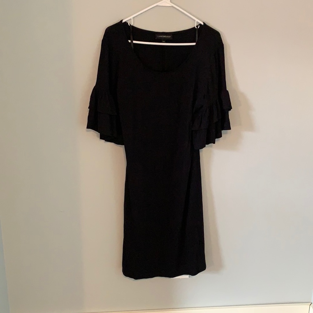 Knee length casual black summer dress!